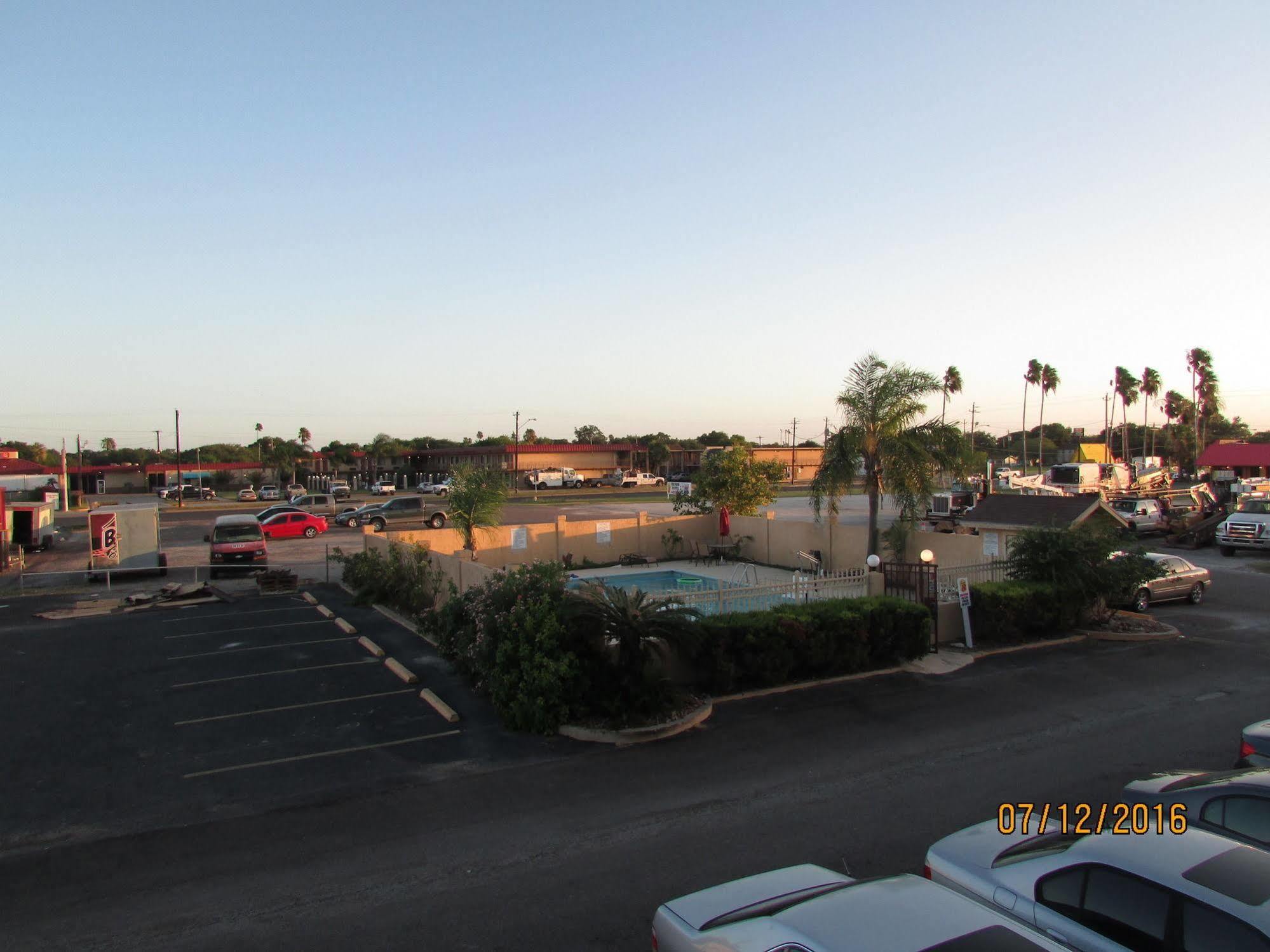Motel Super 8 By Wyndham Kingsville